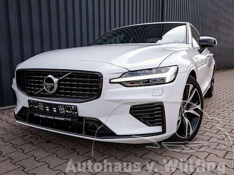 Gebraucht Volvo S60 R-Design 392 PS (288 kW) 2021 Crystal white Limousine