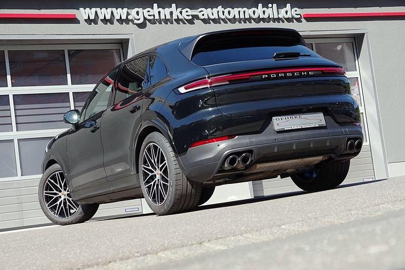 Gebraucht Porsche Cayenne 354 PS (260 kW) 2025 Chromitschwarz SUV