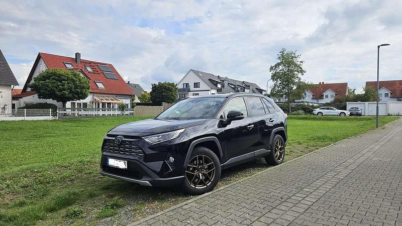 Gebraucht 2019 Toyota RAV4 Hybrid Lounge SUV | 30.999 € (Fairer Preis) - Bild 1/4