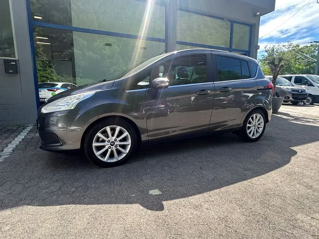 Gebraucht Ford B-MAX Titanium 125 PS (91 kW) 2017 Grau Van / Kleinbus