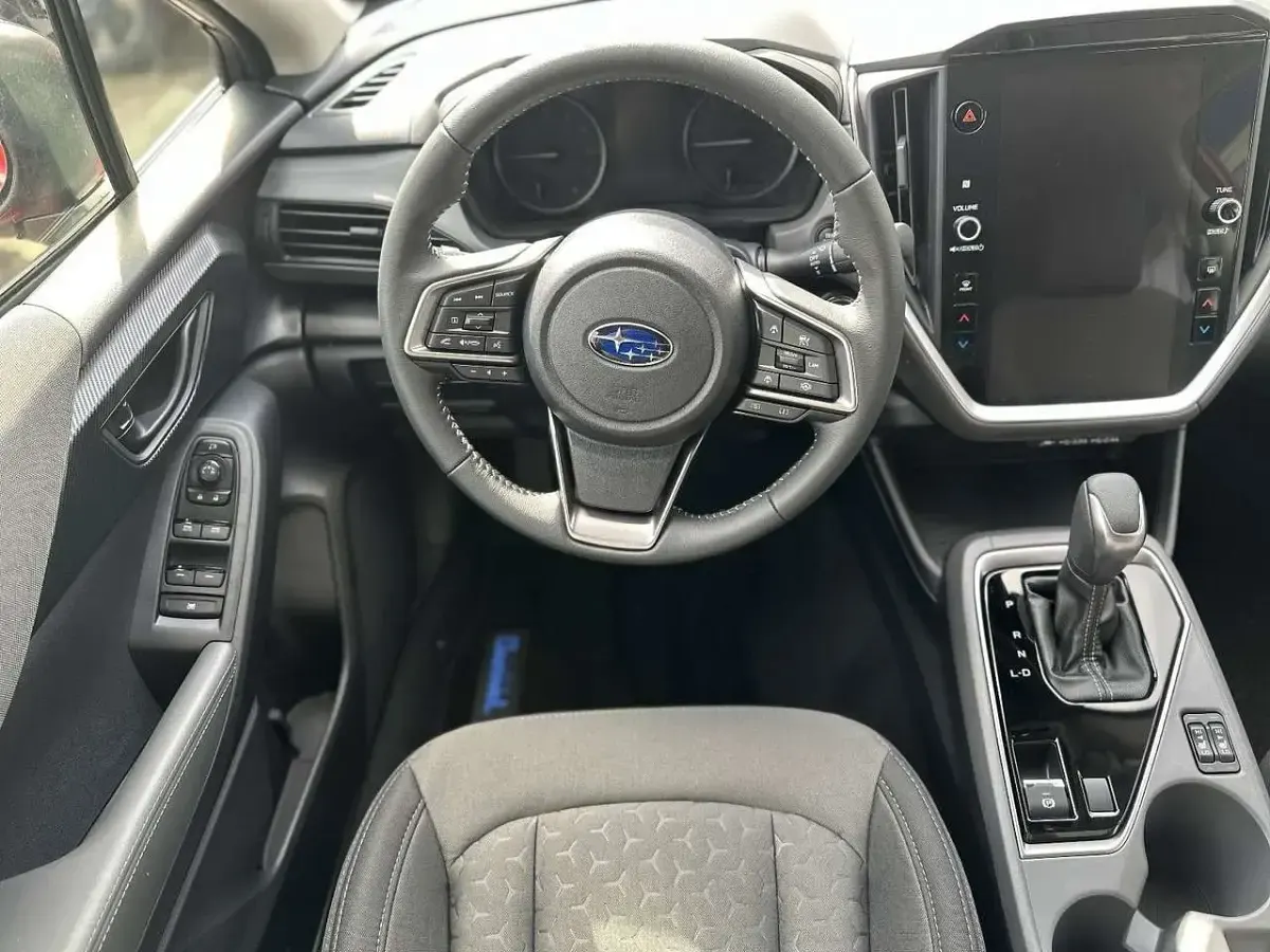 Gebraucht Subaru Crosstrek Trend 136 PS (100 kW) 2024 Rot SUV