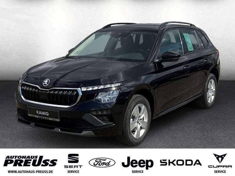 Schwarzmagic perleffekt Neu 2025 Skoda Kamiq Selection SUV | 25.980 € (Fairer Preis) - Bild 1/4