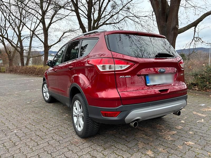 Gebraucht Ford Kuga Trend 150 PS (110 kW) 2016 Andere farben SUV