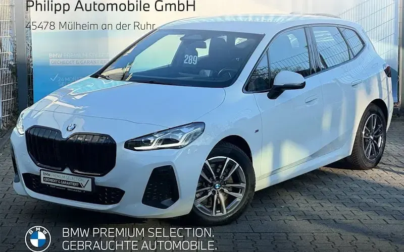 Gebraucht BMW 223 Active Tourer Luxury Line 218 PS (160 kW) 2023 Weiß Van / Kleinbus
