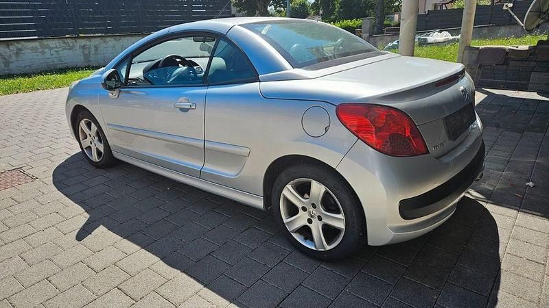 Gebraucht Peugeot 207 CC Sport 109 PS (80 kW) 2008 Grau Cabrio
