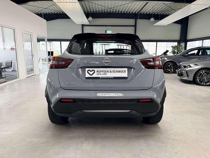 Gebraucht Nissan Juke Acenta 114 PS (83 kW) 2023 Grey (metallic) SUV