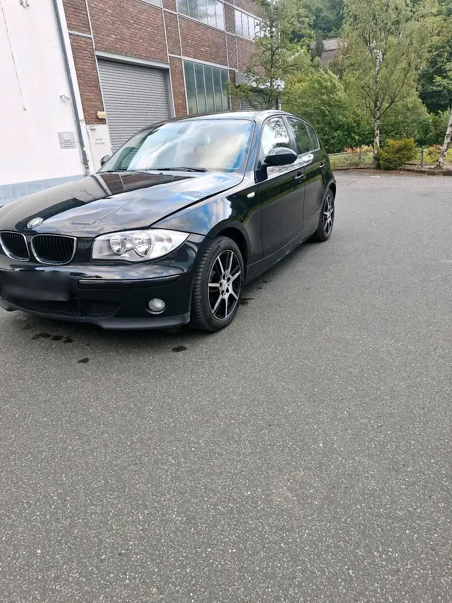 Gebraucht BMW 116 115 PS (84 kW) 2005 Schwarz Kleinwagen