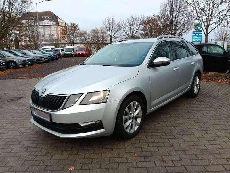 Silber Gebraucht 2020 Skoda Octavia Ambition Kombi | 13.490 € (Superpreis) - Bild 1/4