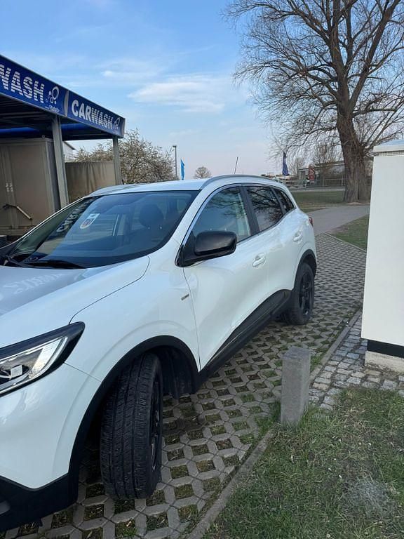 Gebraucht Renault Kadjar Bose Edition 131 PS (96 kW) 2016 Weiß SUV