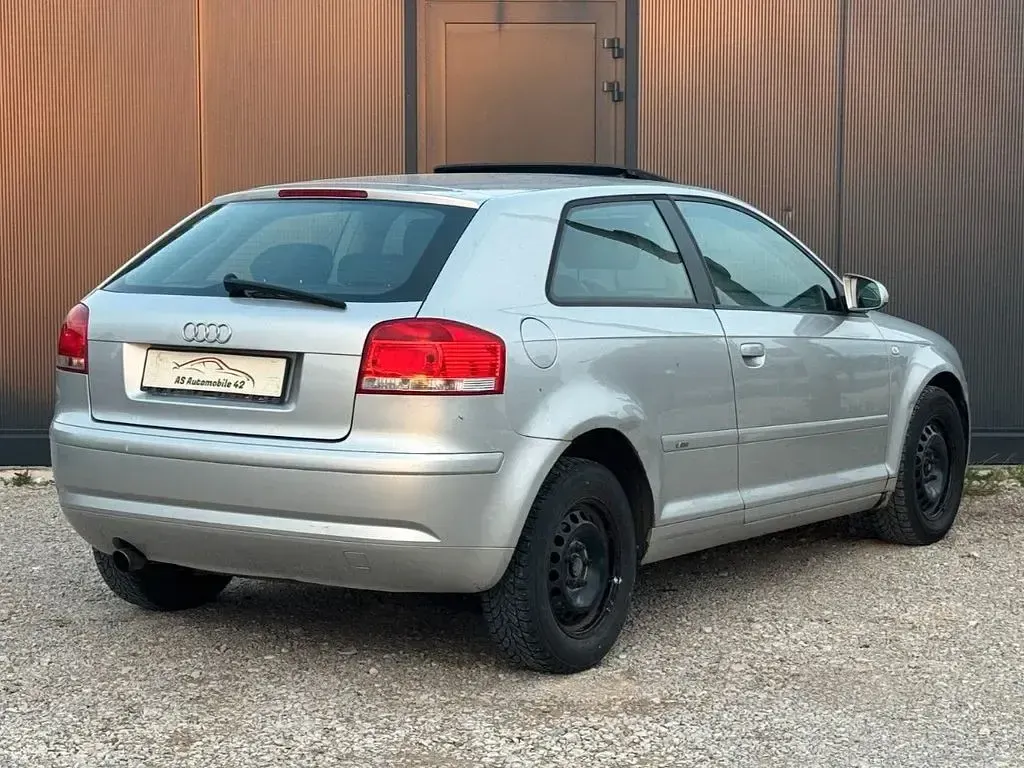 Gebraucht Audi A3 Attraction 102 PS (75 kW) 2004 Silber Kleinwagen