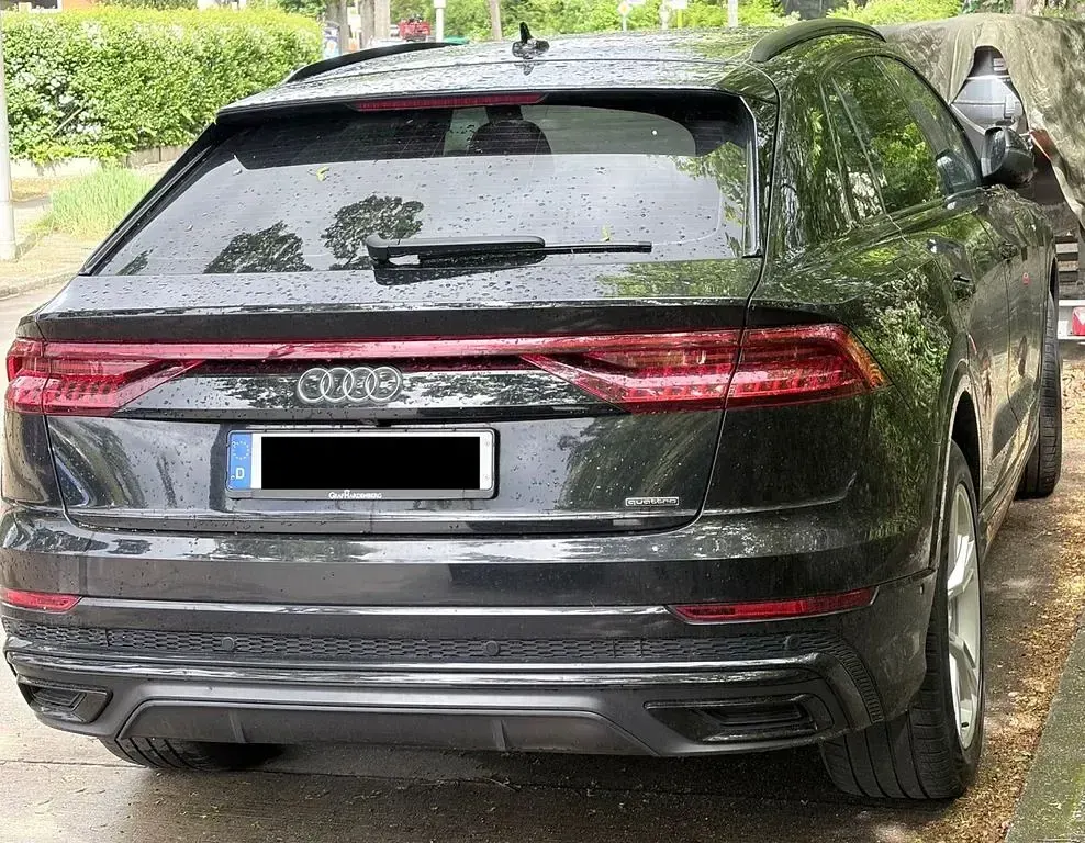 Gebraucht Audi Q8 286 PS (210 kW) 2020 Schwarz SUV
