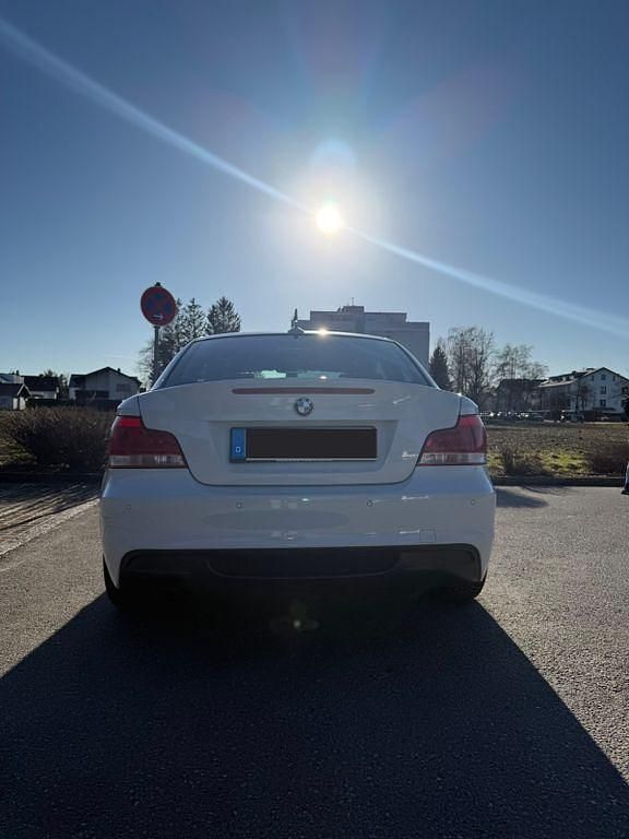 Gebraucht BMW 123 Performance 204 PS (150 kW) 2012 Weiß Kleinwagen