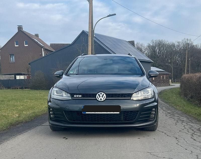 Grau Gebraucht 2015 VW Golf VII GTD Kombi | 10.000 € (Superpreis) - Bild 1/4