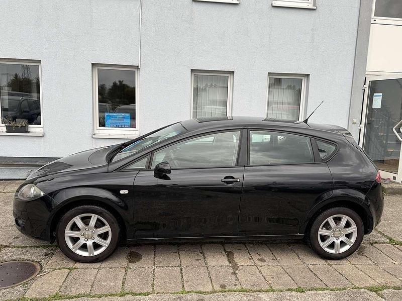 Gebraucht Seat Leon Stylance 102 PS (75 kW) 2008 Black magic perleffekt Limousine
