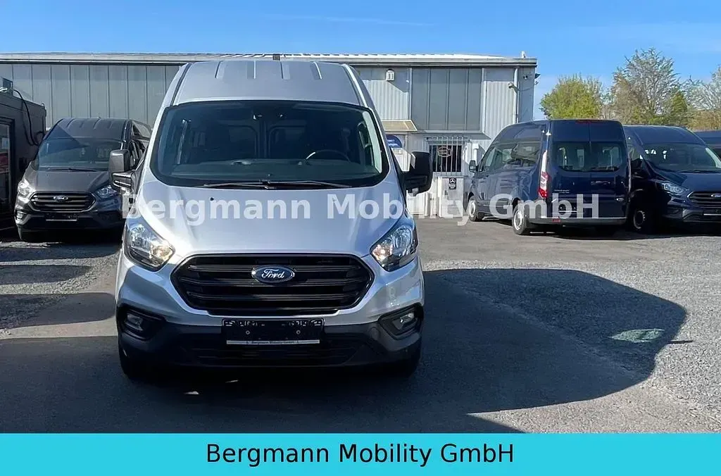 Gebraucht Ford Transit Custom 131 PS (96 kW) 2018 Silber Van / Kleinbus
