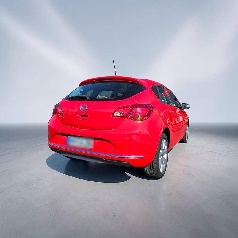 Gebraucht Opel Astra 120 PS (88 kW) 2015 Rot Limousine