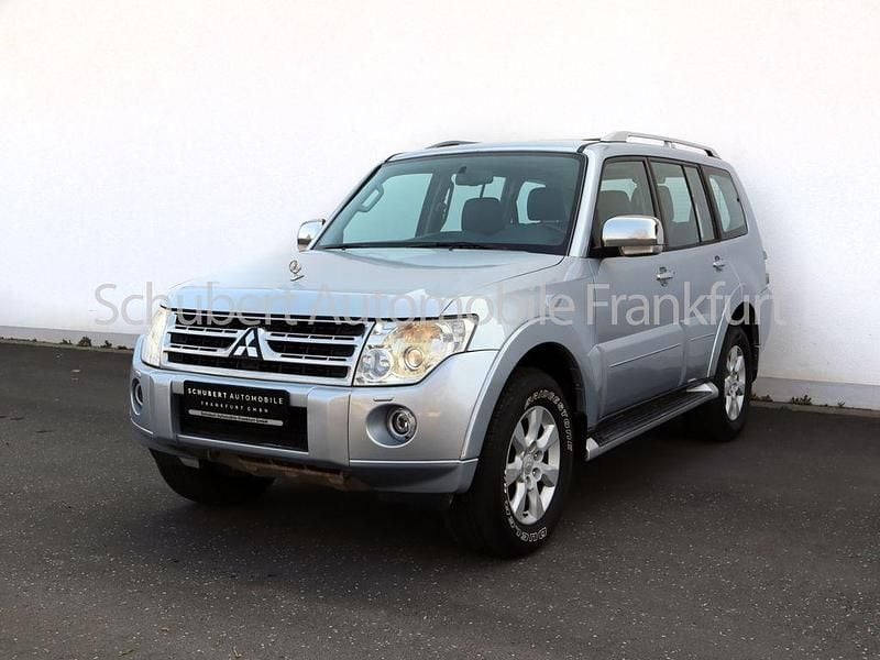 Gebraucht Mitsubishi Pajero 203 PS (149 kW) 2011 Silber SUV