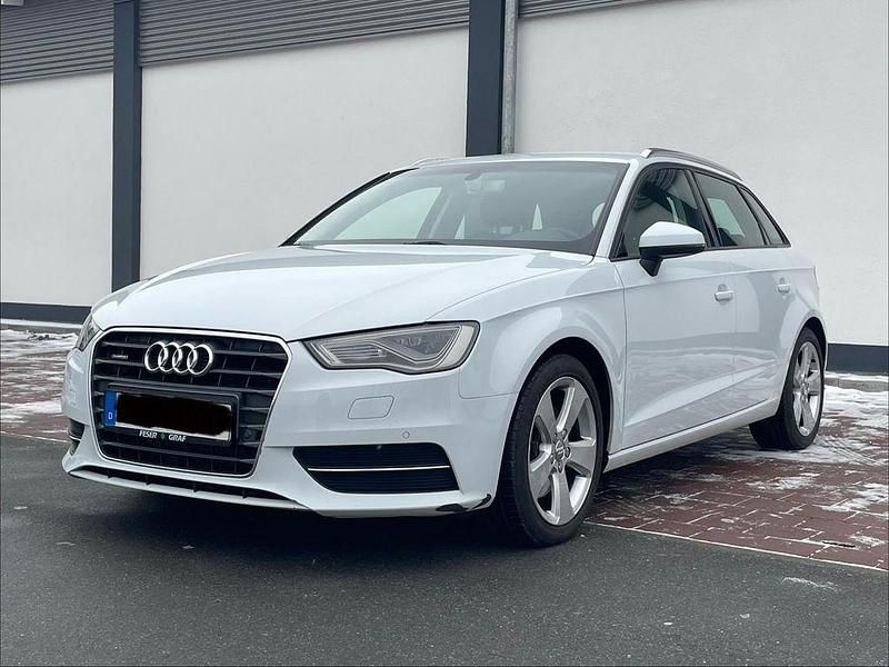 Gebraucht Audi A3 Sport 184 PS (135 kW) 2016 Weiß Limousine
