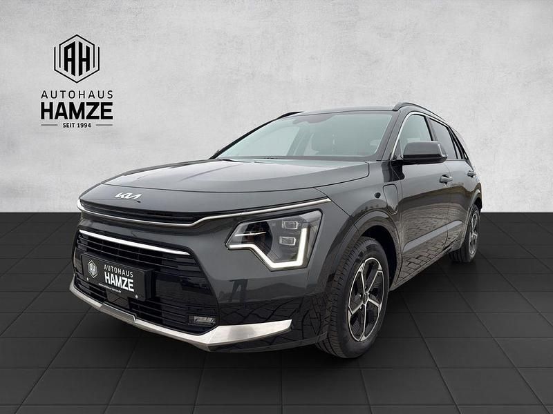 Grau Gebraucht 2022 Kia Niro Vision SUV | 24.390 € (Guter Preis) - Bild 1/4