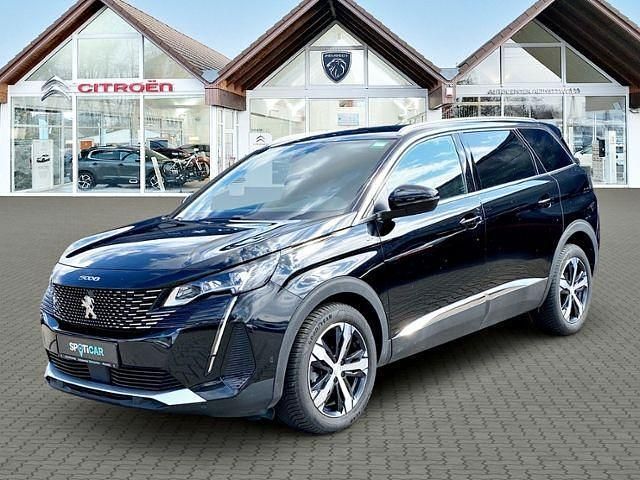 Lackierung schwarz perla nera Gebraucht 2024 Peugeot 5008 GT Van / Kleinbus | 31.950 € (Fairer Preis) - Bild 1/4