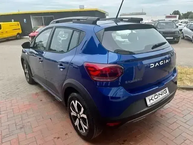 Gebraucht Dacia Sandero Expression 91 PS (66 kW) 2023 Blau Kleinwagen