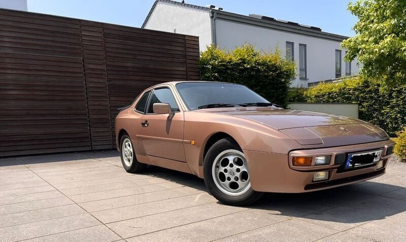 Braun Gebraucht 1986 Porsche 944 Coupé | 25.900 € - Bild 1/4