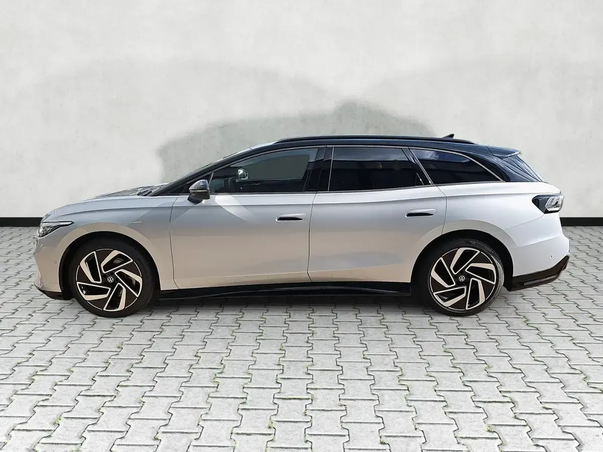 Neu VW ID.7 Pro 210 kW (286 PS) 2026 Scalesilver metallic Kombi