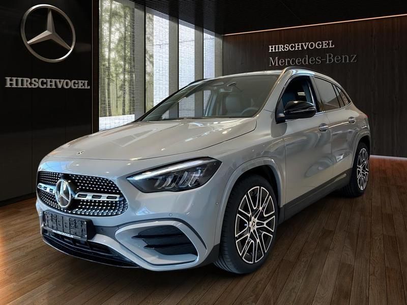 Gebraucht Mercedes GLA200 AMG line 163 PS (119 kW) 2025 Manufaktur alpingrau uni SUV
