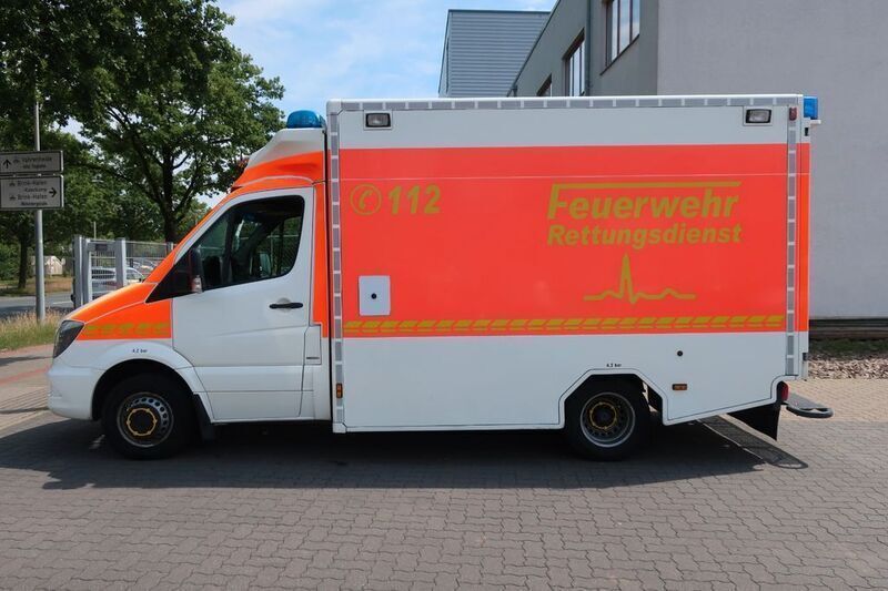 Gebraucht Mercedes Sprinter 163 PS (119 kW) 2015 Reinweiß Van