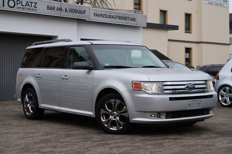 Silber Gebraucht 2009 Ford Flex Limited SUV | 7.950 € - Bild 1/4