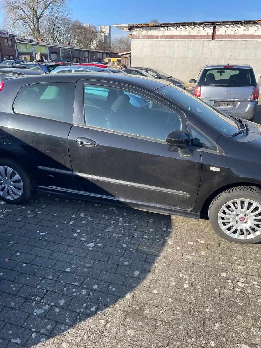 Gebraucht Fiat Punto 95 PS (69 kW) 2007 Schwarz Kleinwagen