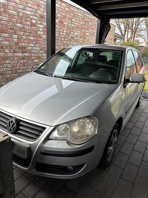 Gebraucht VW Polo 75 PS (55 kW) 2006 Silber Kleinwagen