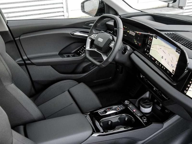 Neu Audi Q6 e-tron Performance 225 kW (306 PS) 2026 Mythosschwarz metallic SUV