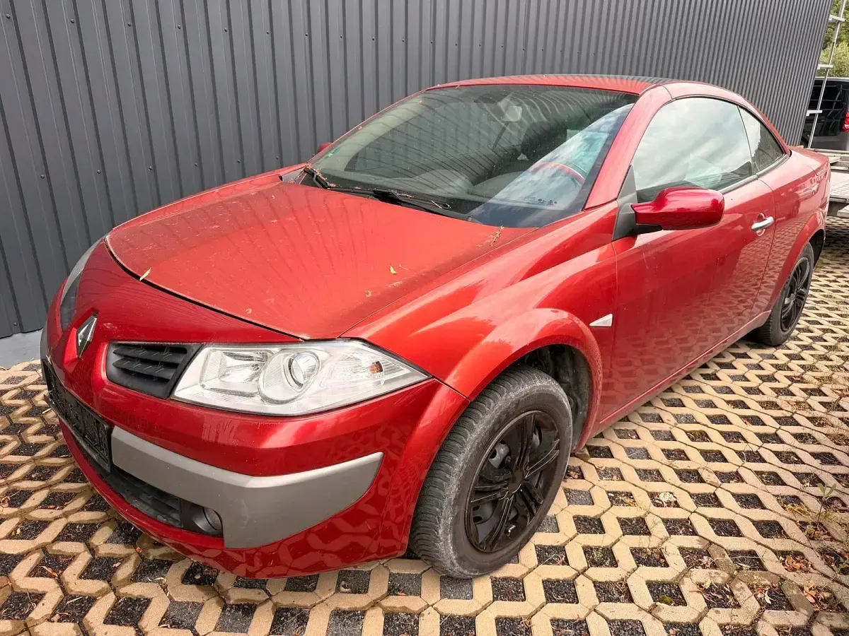 Gebraucht Renault Mégane Cabriolet 112 PS (82 kW) 2007 Rot Cabrio