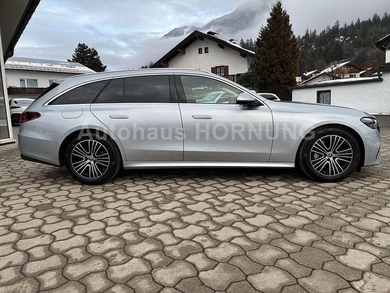 Gebraucht Mercedes E220 Avantgarde 197 PS (144 kW) 2024 Silber Kombi