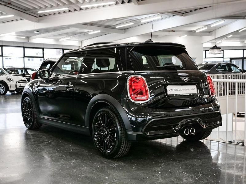 Gebraucht Mini Cooper S 178 PS (130 kW) 2023 Schwarz Kleinwagen