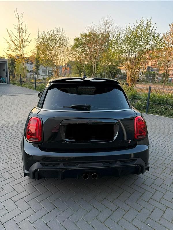 Usata Mini Cooper S 178 CV (130 kW) 2023 Nero Utilitaria