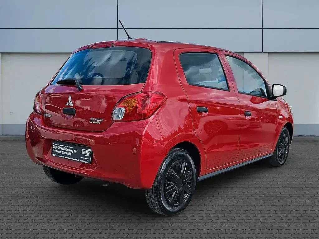 Gebraucht Mitsubishi Space Star Diamant Edition 71 PS (52 kW) 2016 Rot Kleinwagen