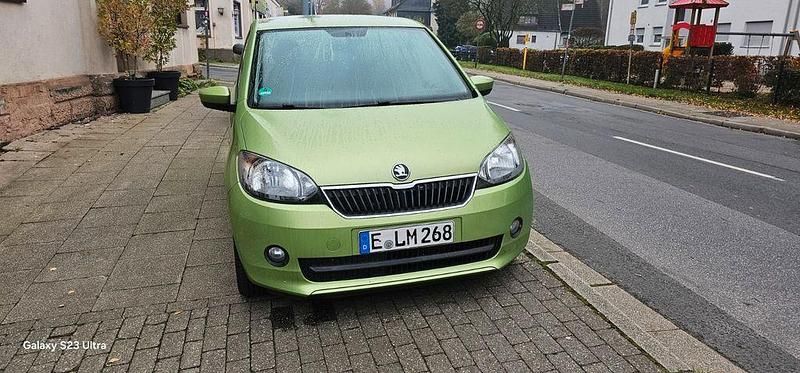 Grün Gebraucht 2012 Skoda Citigo Active Kleinwagen | 1.600 € (Superpreis) - Bild 1/4