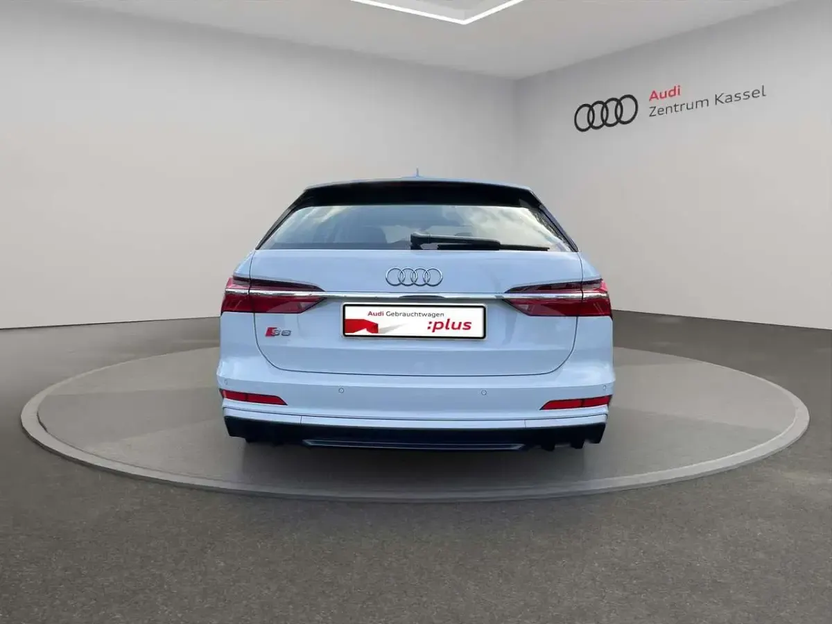 Gebraucht Audi S6 Sport 344 PS (253 kW) 2024 Gletscherweiß metallic Kombi