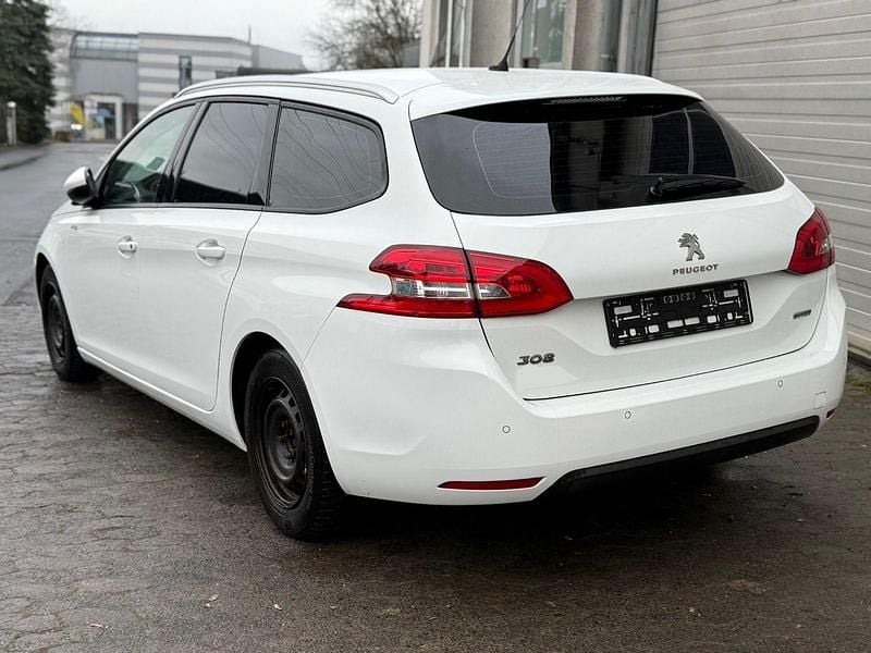 Gebraucht Peugeot 308 SW Business-Line 120 PS (88 kW) 2015 Weiß Kombi