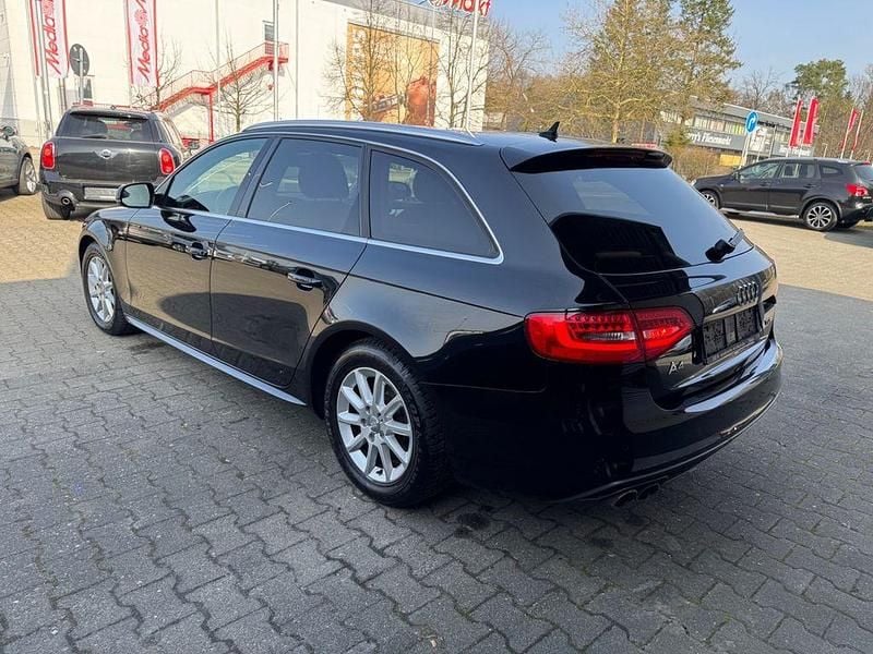 Gebraucht Audi A4 Ambition 150 PS (110 kW) 2015 Schwarz Kombi