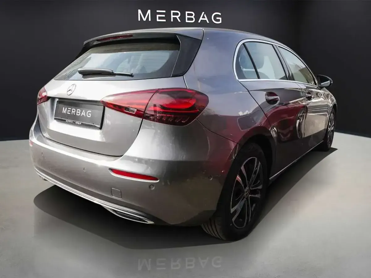 Brugt Mercedes A180 Advanced 150 HK (110 kW) 2024 Grå Sedan