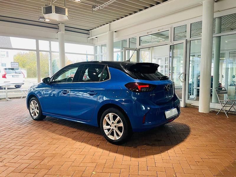 Używany Opel Corsa Elegance 101 KM (74 kW) 2024 Niebieski Hatchback