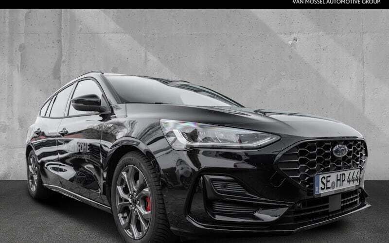 Schwarz Gebraucht 2024 Ford Focus ST-Line Kombi | 27.350 € (Fairer Preis) - Bild 1/4