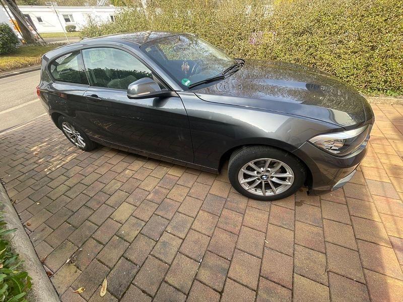 Gebraucht BMW 116 Efficient Dynamics 116 PS (85 kW) 2017 Grau Kleinwagen