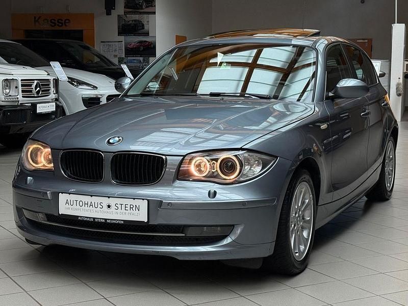 Blau Gebraucht 2007 BMW 118 Advantage Kleinwagen | 9.690 € - Bild 1/4
