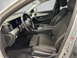 Gebraucht Mercedes E300 211 PS (155 kW) 2022 Silber (hightech silber) Kombi
