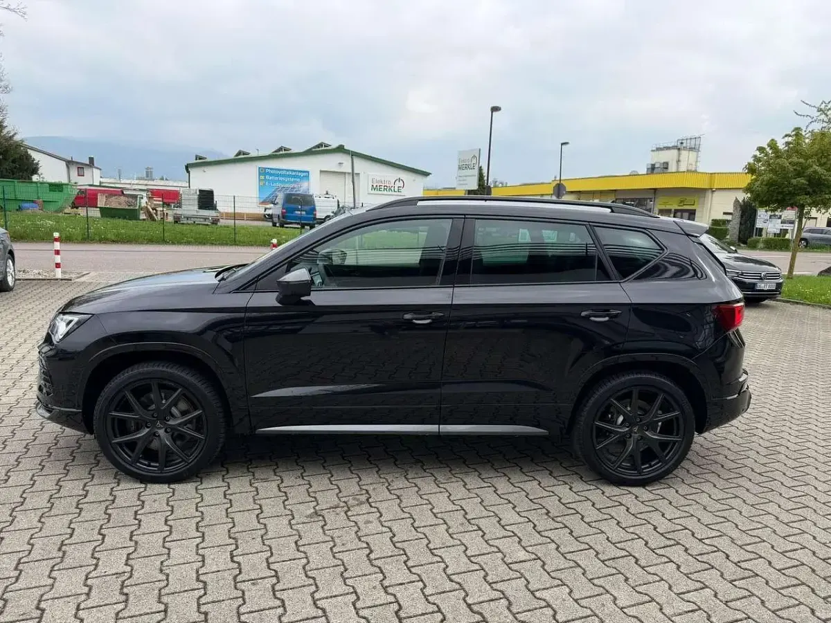 Neu Cupra Ateca VZ 300 PS (220 kW) 2025 "magic" schwarz SUV