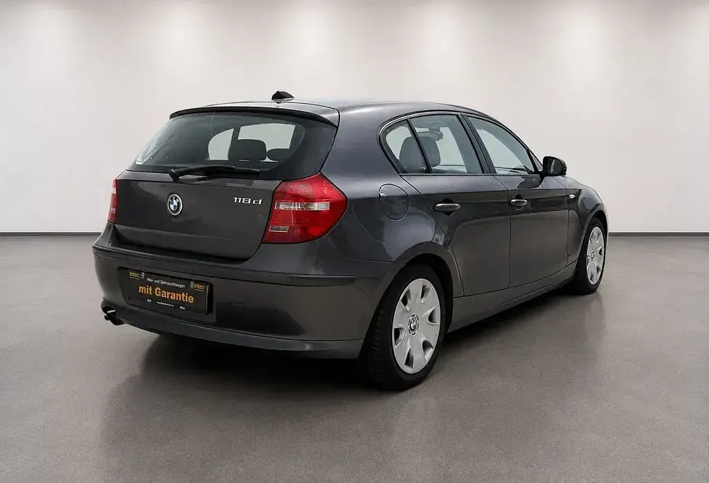 Gebraucht BMW 118 143 PS (105 kW) 2007 Grau Kleinwagen